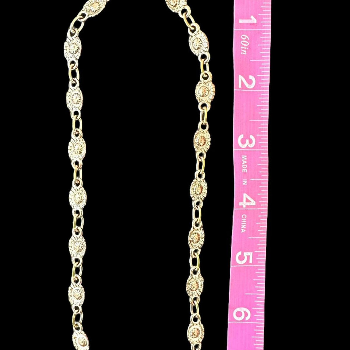 Vintage Gold Tone Daisy Link Chain Necklace