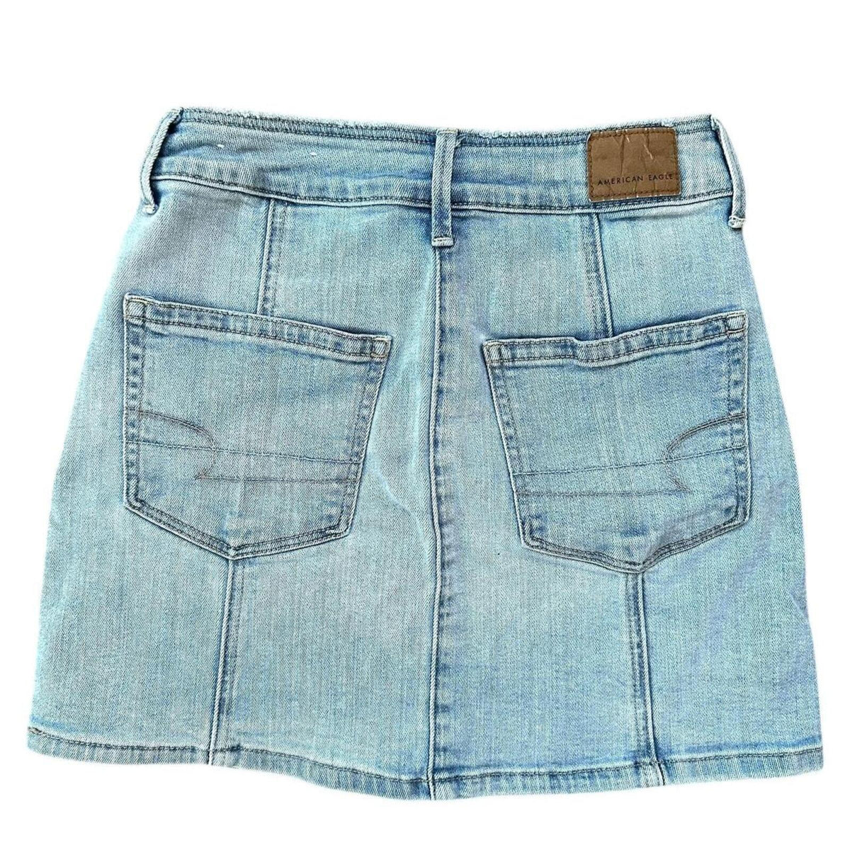 American Eagle Light Wash Denim Skirt Y2K Skater Preppy Style with Button Front