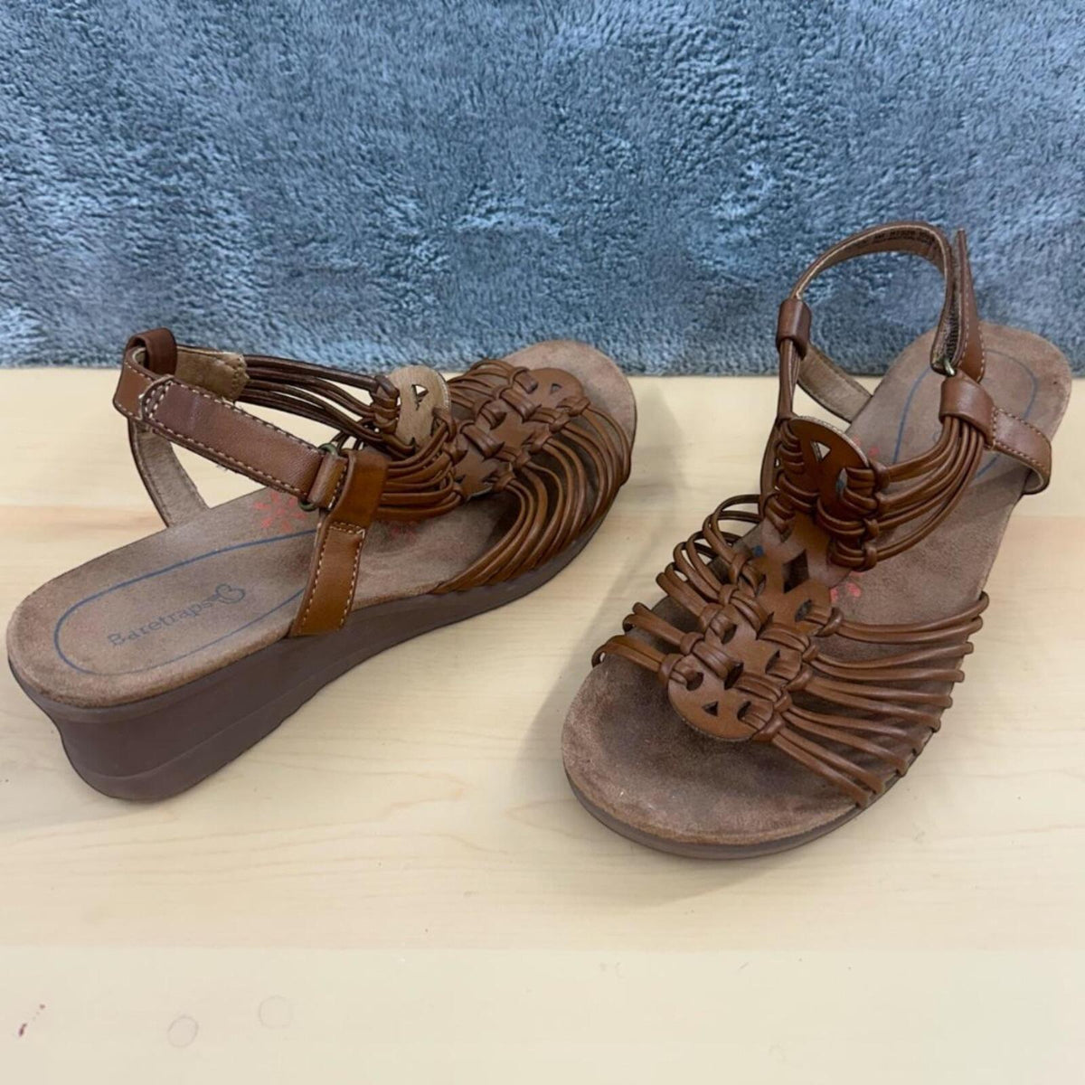 Baretraps Taren Wedge Strappy Sandals Brown Vegan Friendly Casual Boho
