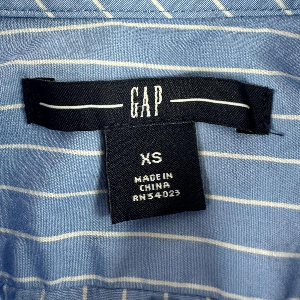 Gap Vintage Blue and White Striped Ruffle Blouse Cotton Office Siren Preppy