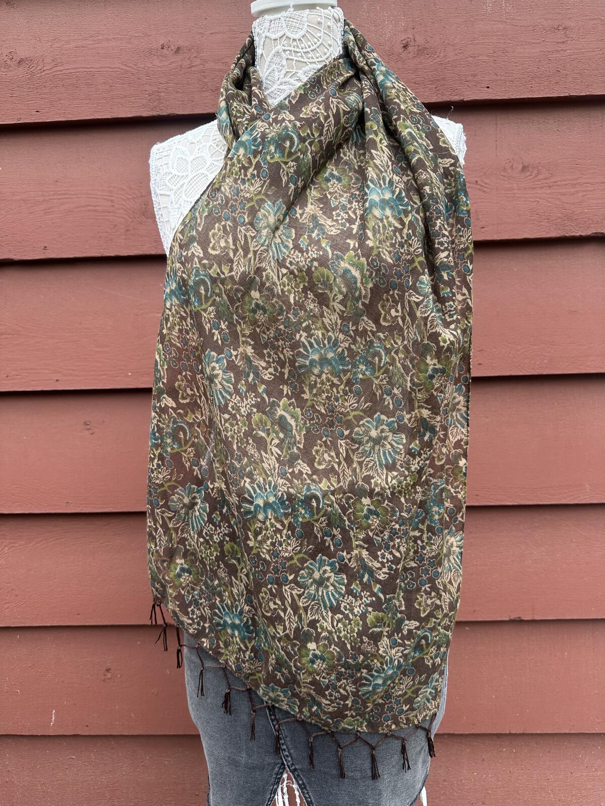 Vintage Inspired Floral Pattern Brown Scarf with Tassels