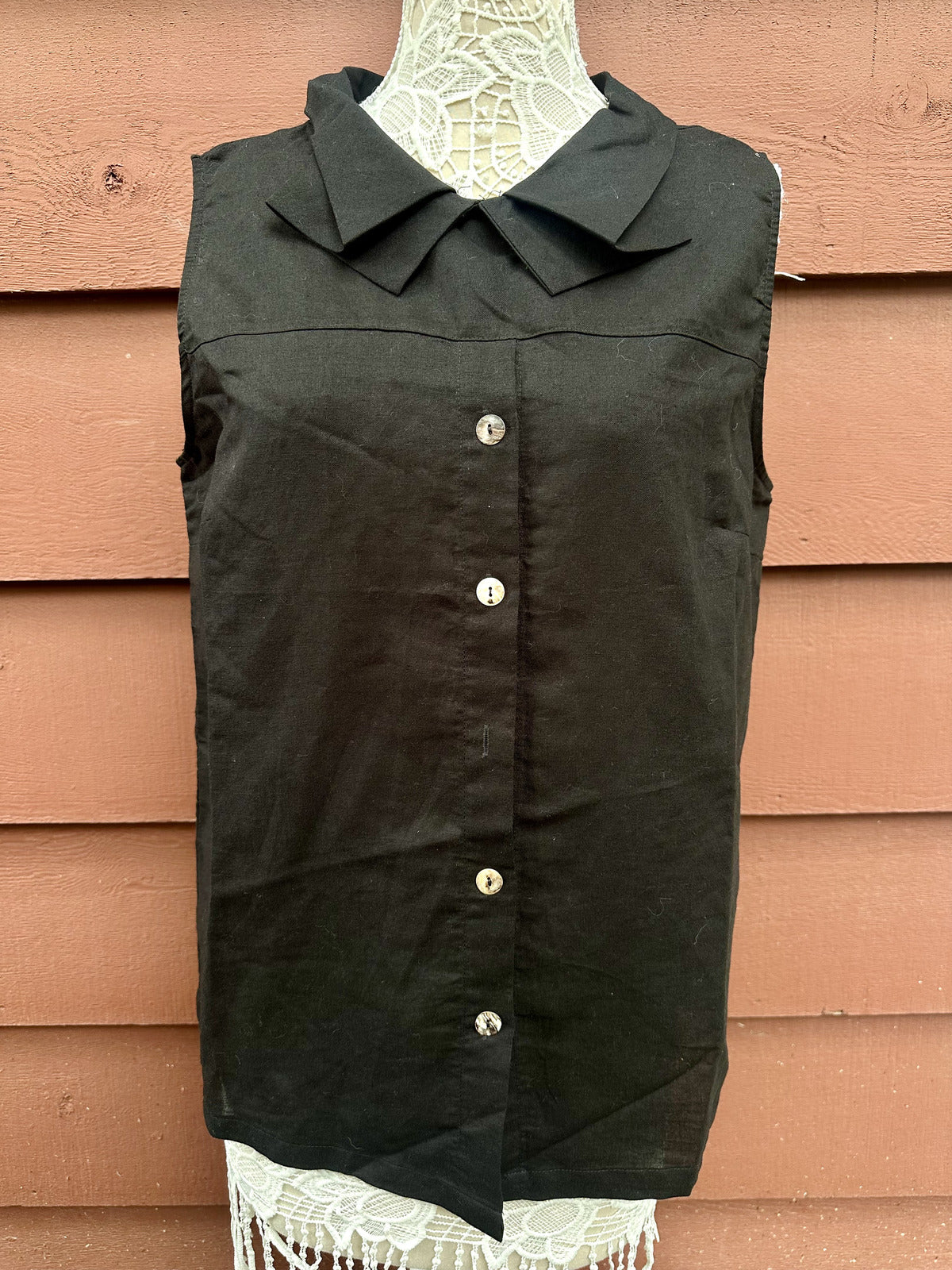 Compliments Black Sleeveless Button Up Blouse with Bow Collar Classic Minimalist