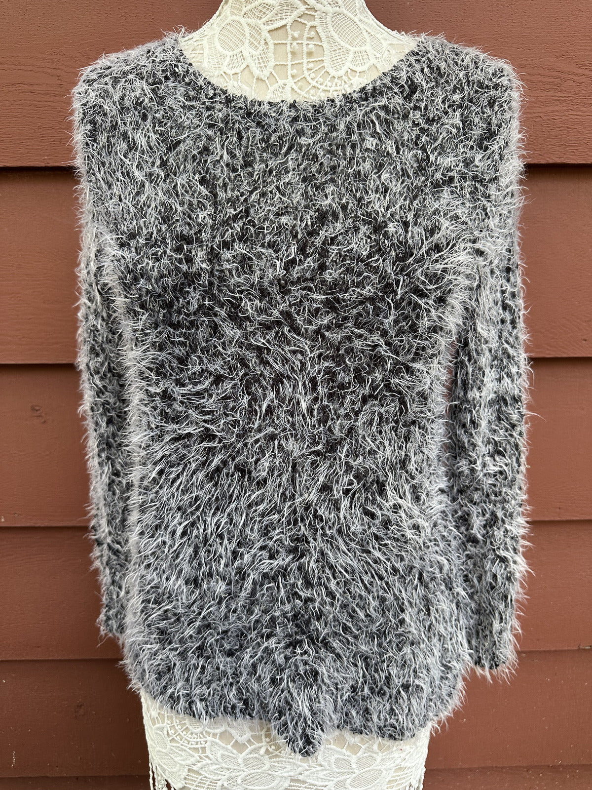 Cable & Gauge Fuzzy V Neck Sweater Black White Marled Knit Retro Whimsigoth
