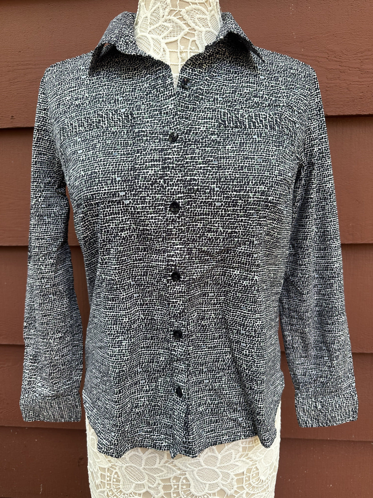 Christopher & Banks Long Sleeve Button Up Shirt Gray Blue Abstract Minimalist