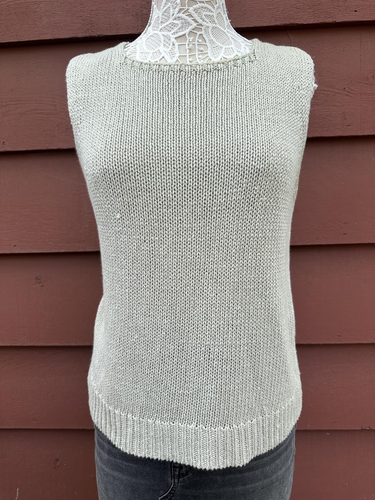 Anne Klein Classic Knit Sleeveless Sweater Vest in Light Gray Beige