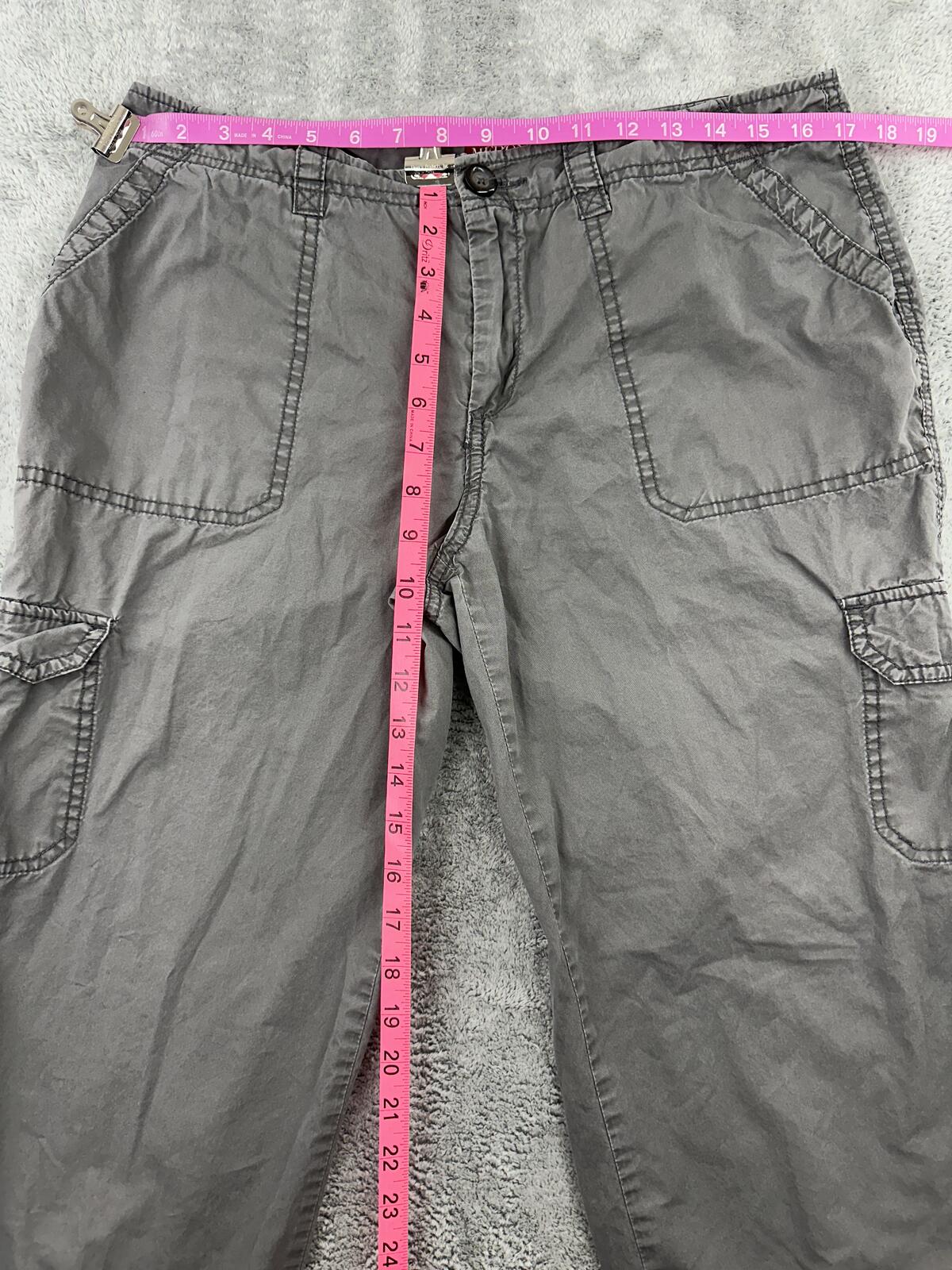 Merona Gray Cargo Capri Pants Relaxed Fit Utility