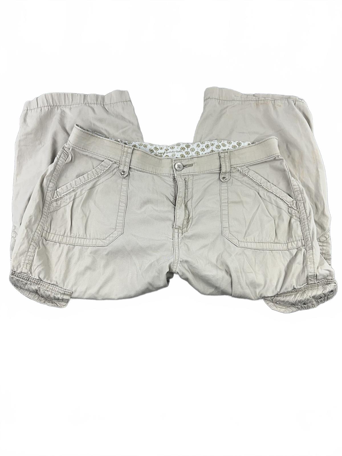 Lee Sinfully Soft Beige Cargo Capri Shorts Medium Casual Utility Summer