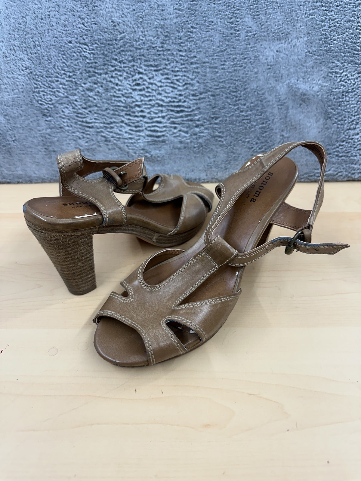 Sonoma Goods for Life Brown Leather T Strap Sandals Y2K Coquette Cottage