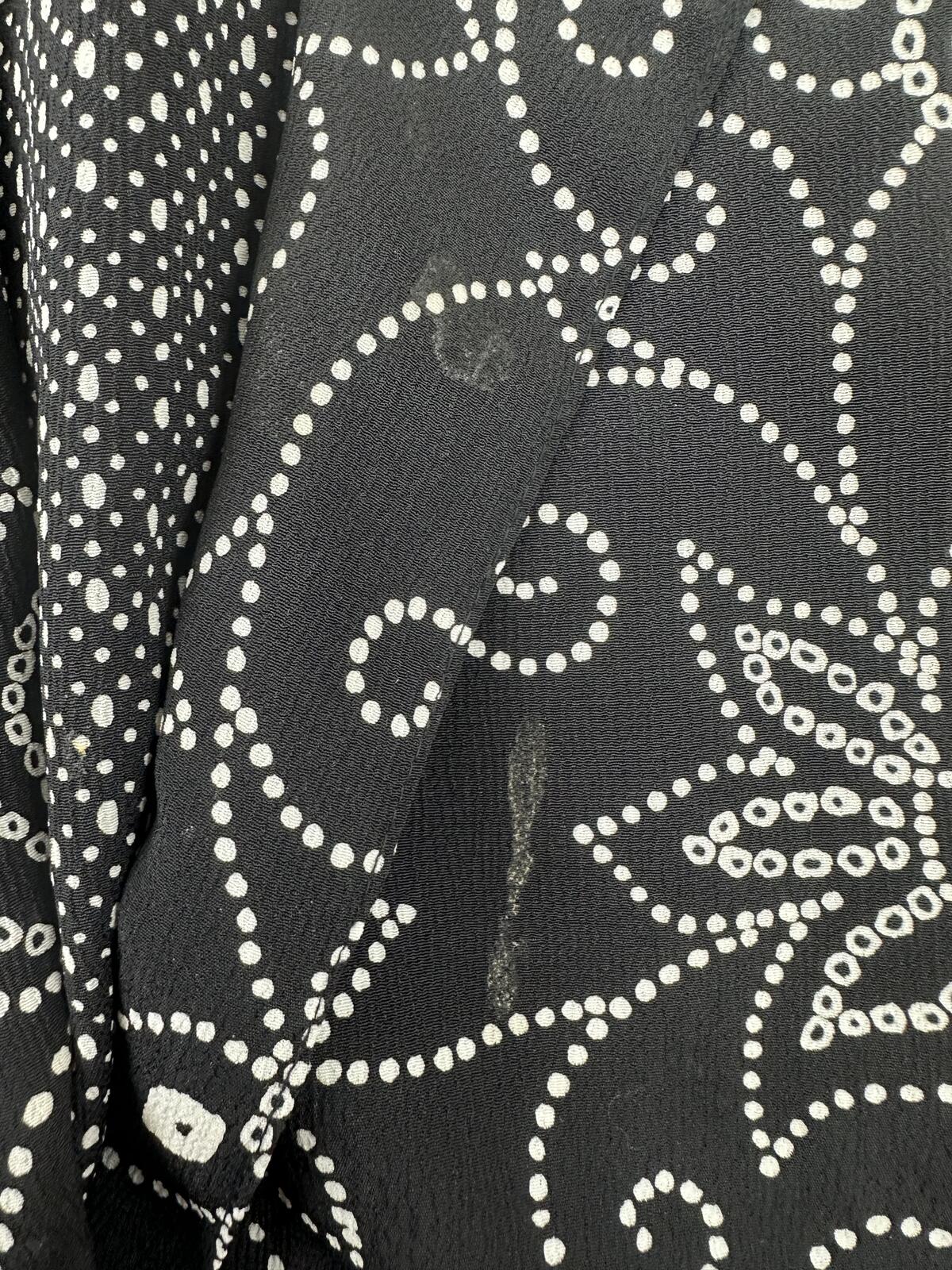 Alfred DunnerBlack and White Floral Button Front Blouse