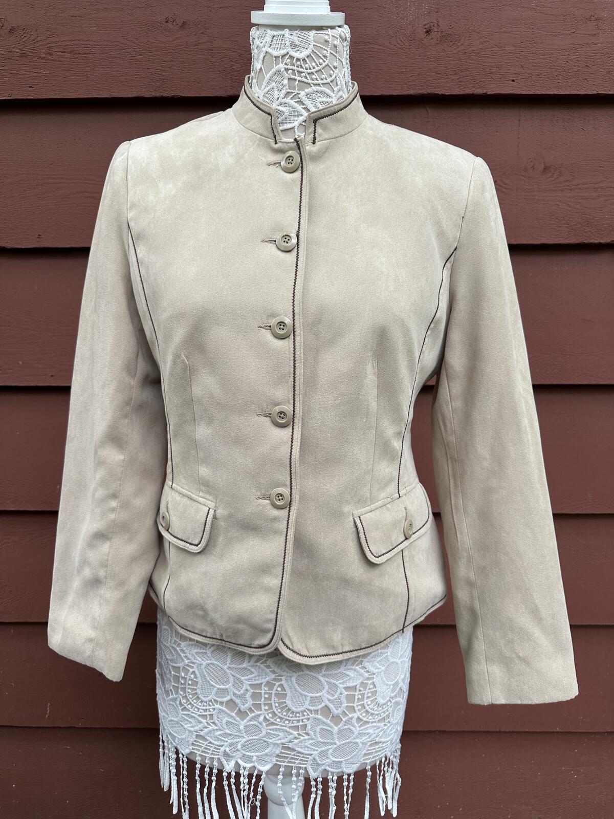 Dressbarn Beige Tailored Jacket Blazer Vintage Inspired Neutral Tone with Button