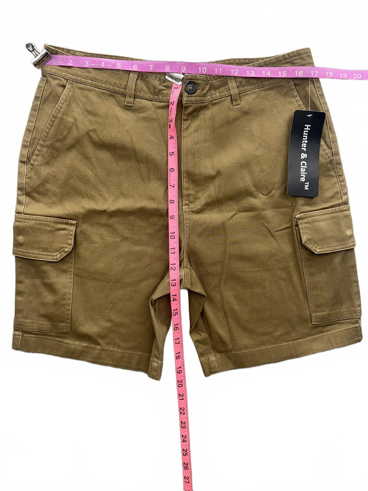 NWT Hunter & Claire Classic Khaki Cargo Shorts Casual
