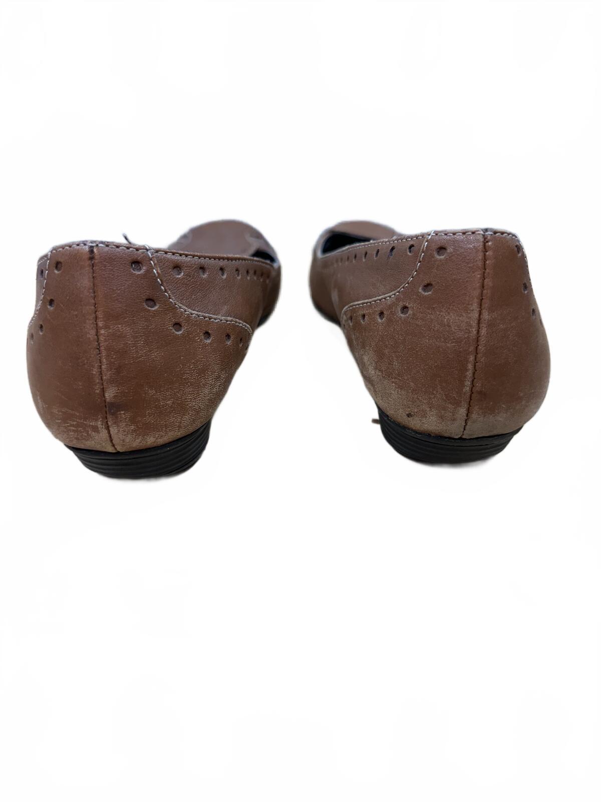 Naturalizer Brown Leather Cutout Flats Low Heel Minimalist Office Wear