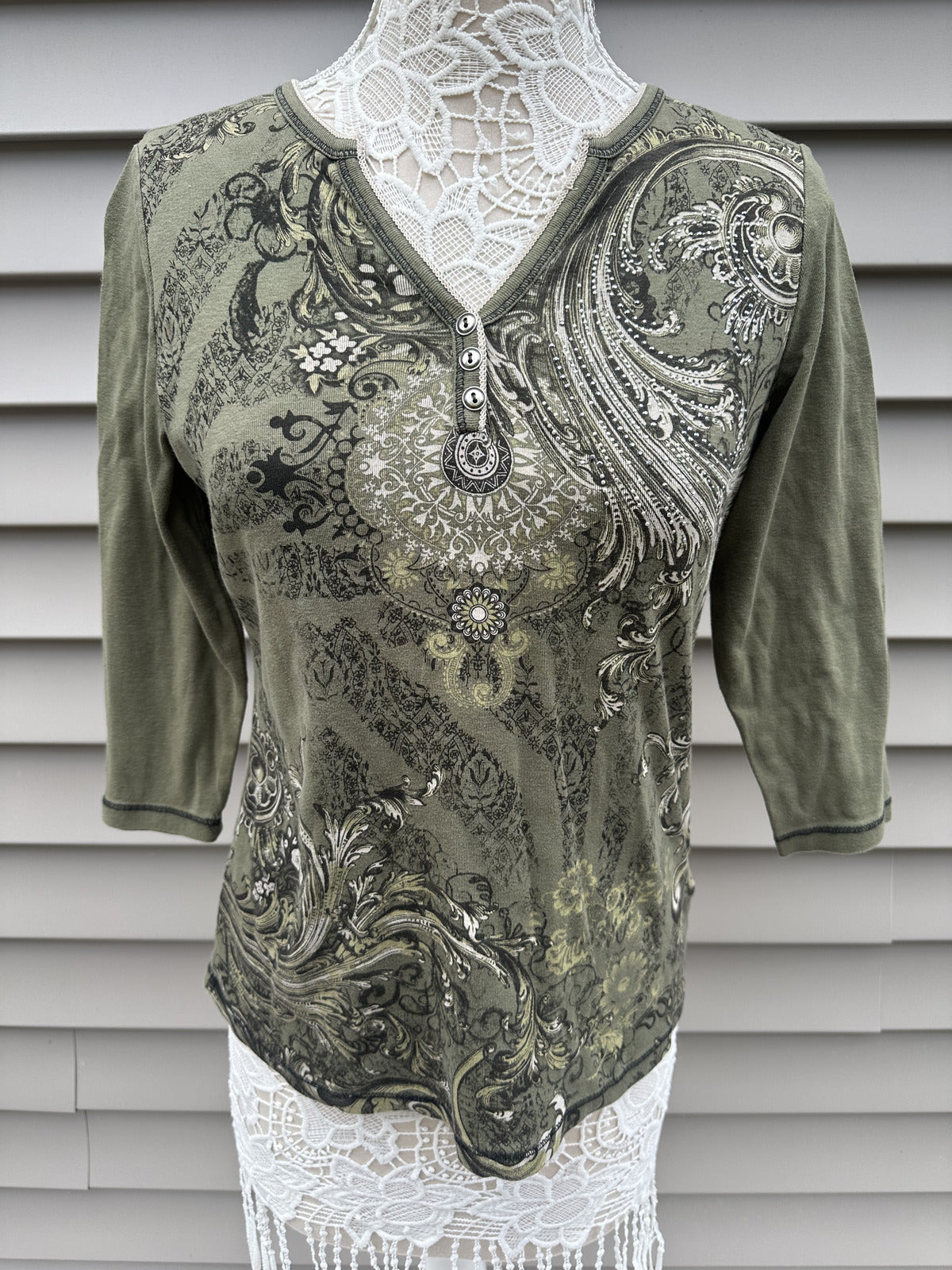 dressbarn Vintage Inspired Olive Green Ornate Print 3/4 Sleeve Top