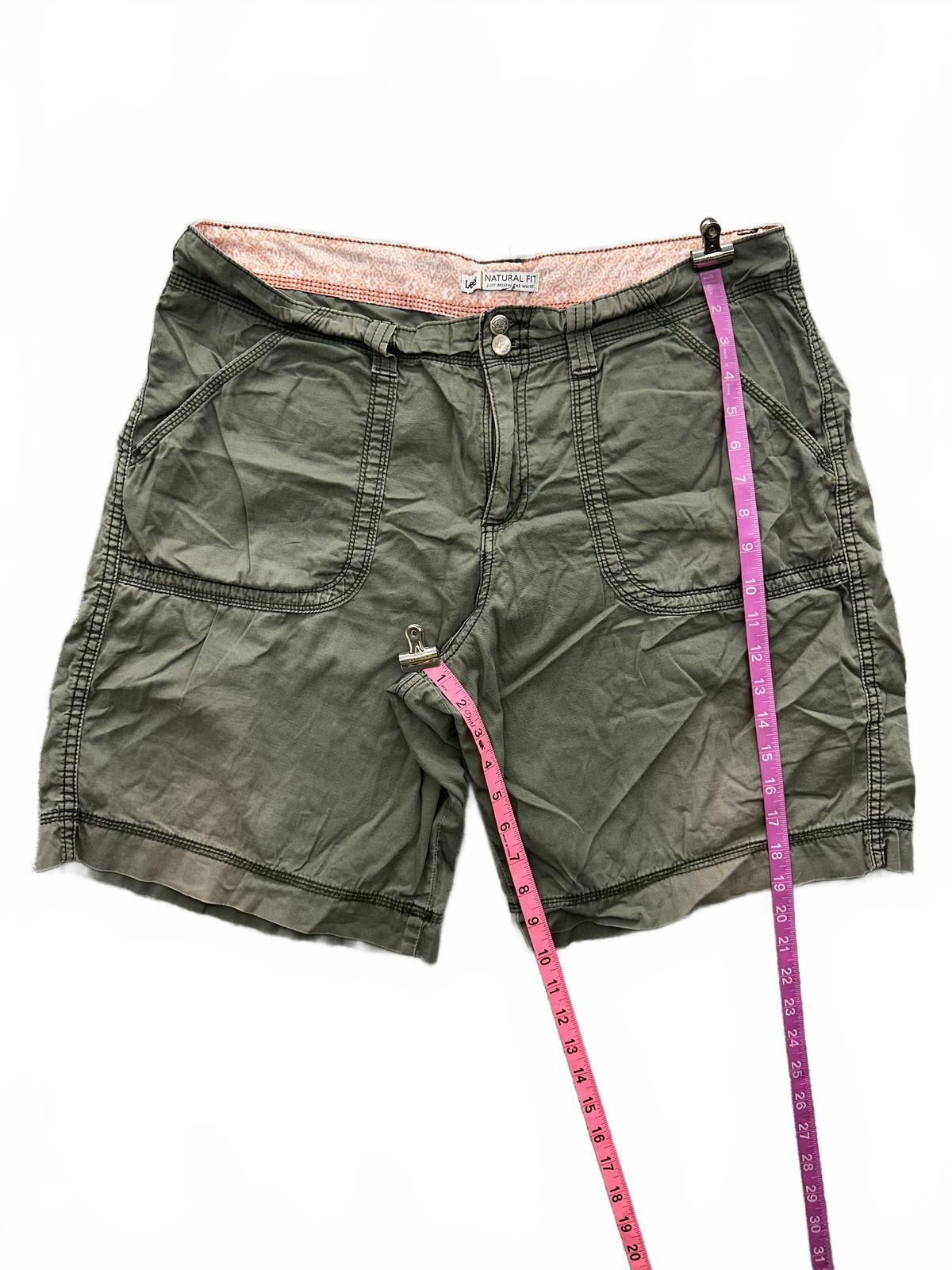 Lee Natural Fit Cargo Shorts Olive Green Cotton Blend