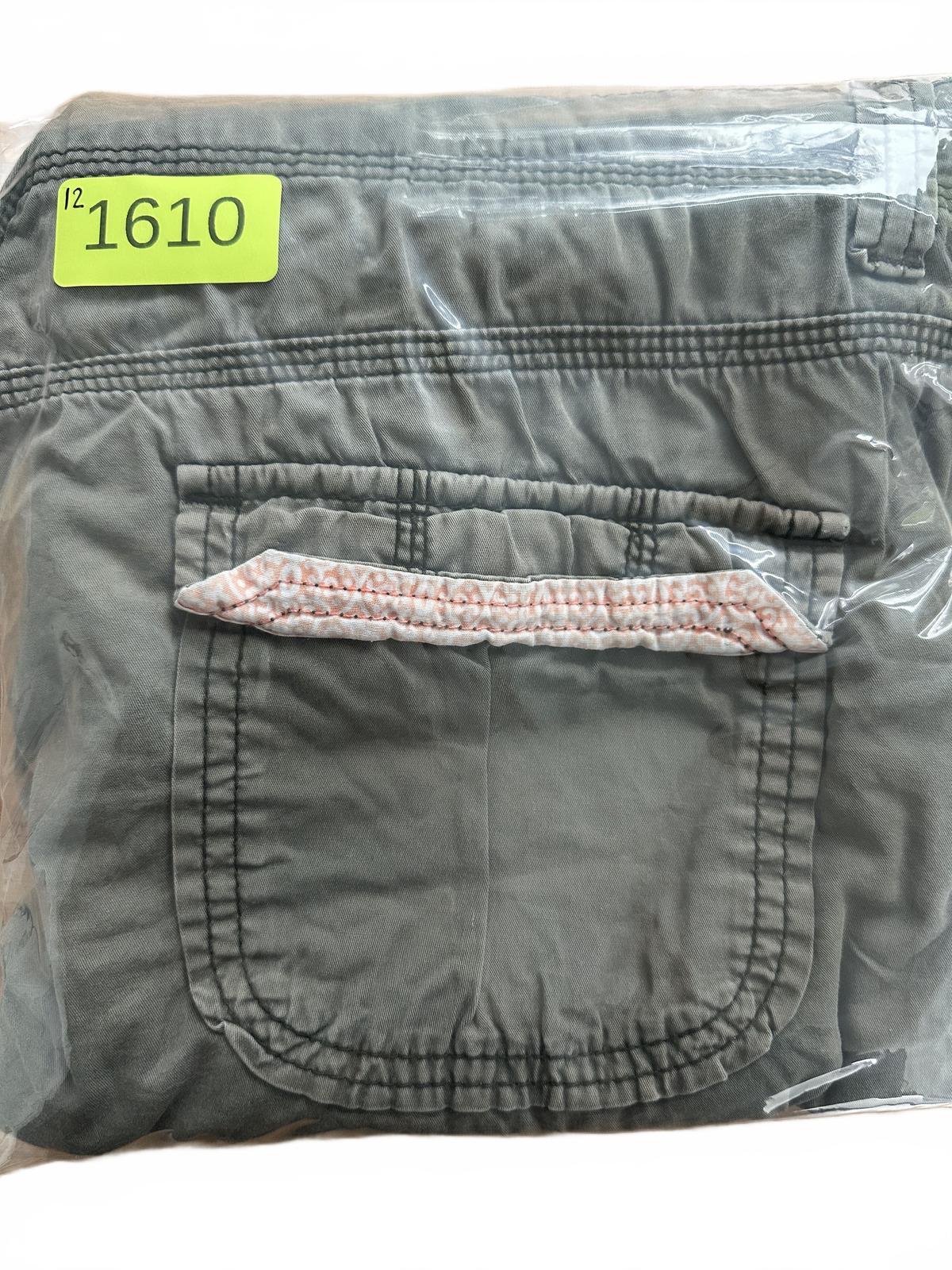 Lee Natural Fit Cargo Shorts Olive Green Cotton Blend