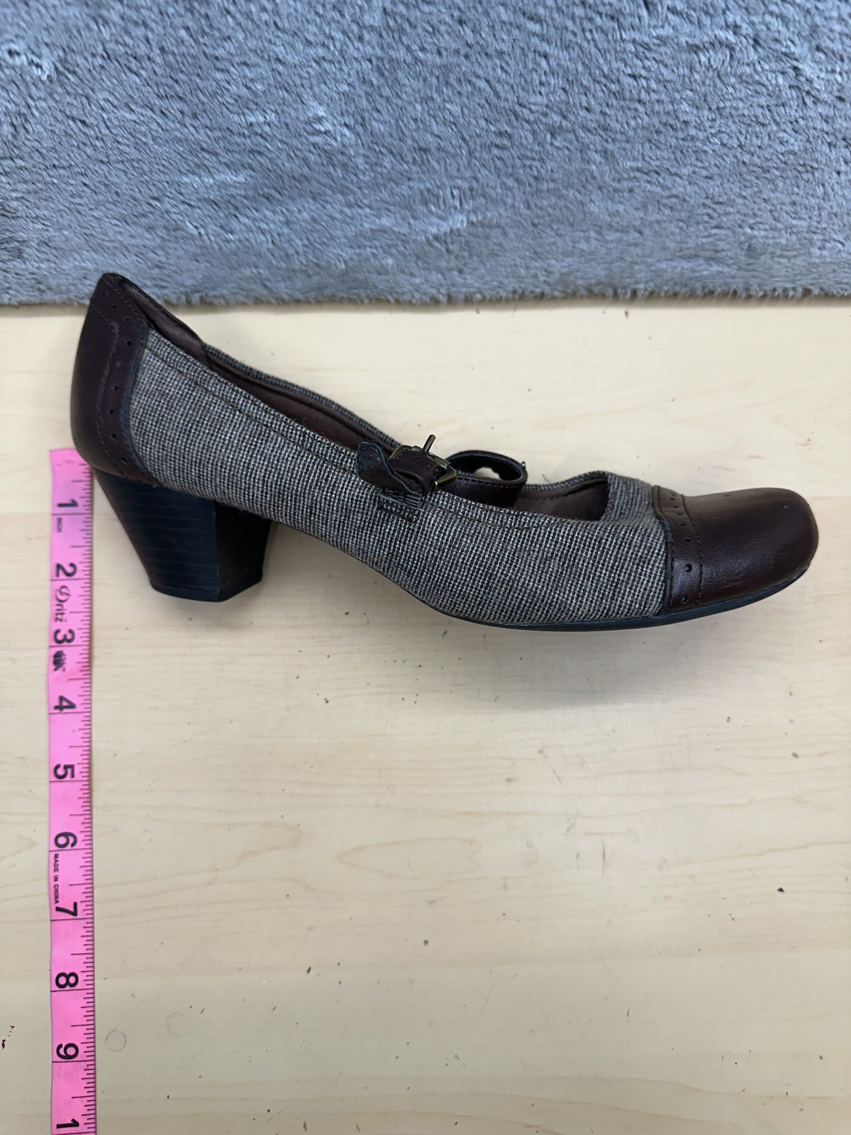 Lifestride Vintage Style Mary Jane Heels Brown and Gray Fabric Loafers Slip Ons
