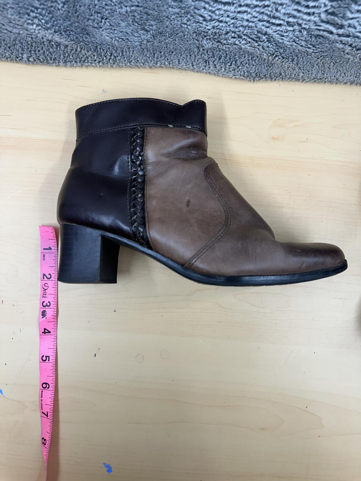 Tom McCann Brown Black Leather Ankle Boots Block Heel Vintage Western Boho