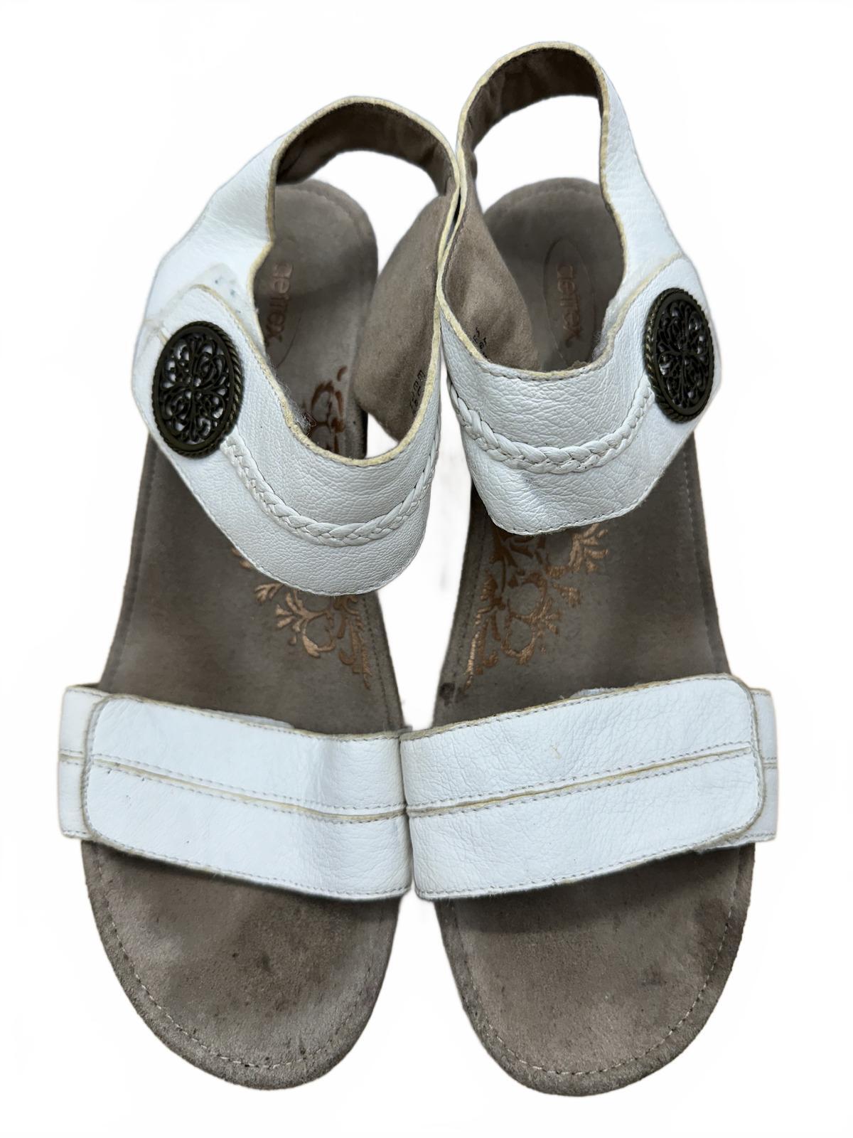 Aetrex Spirit White Leather Wedge Sandals