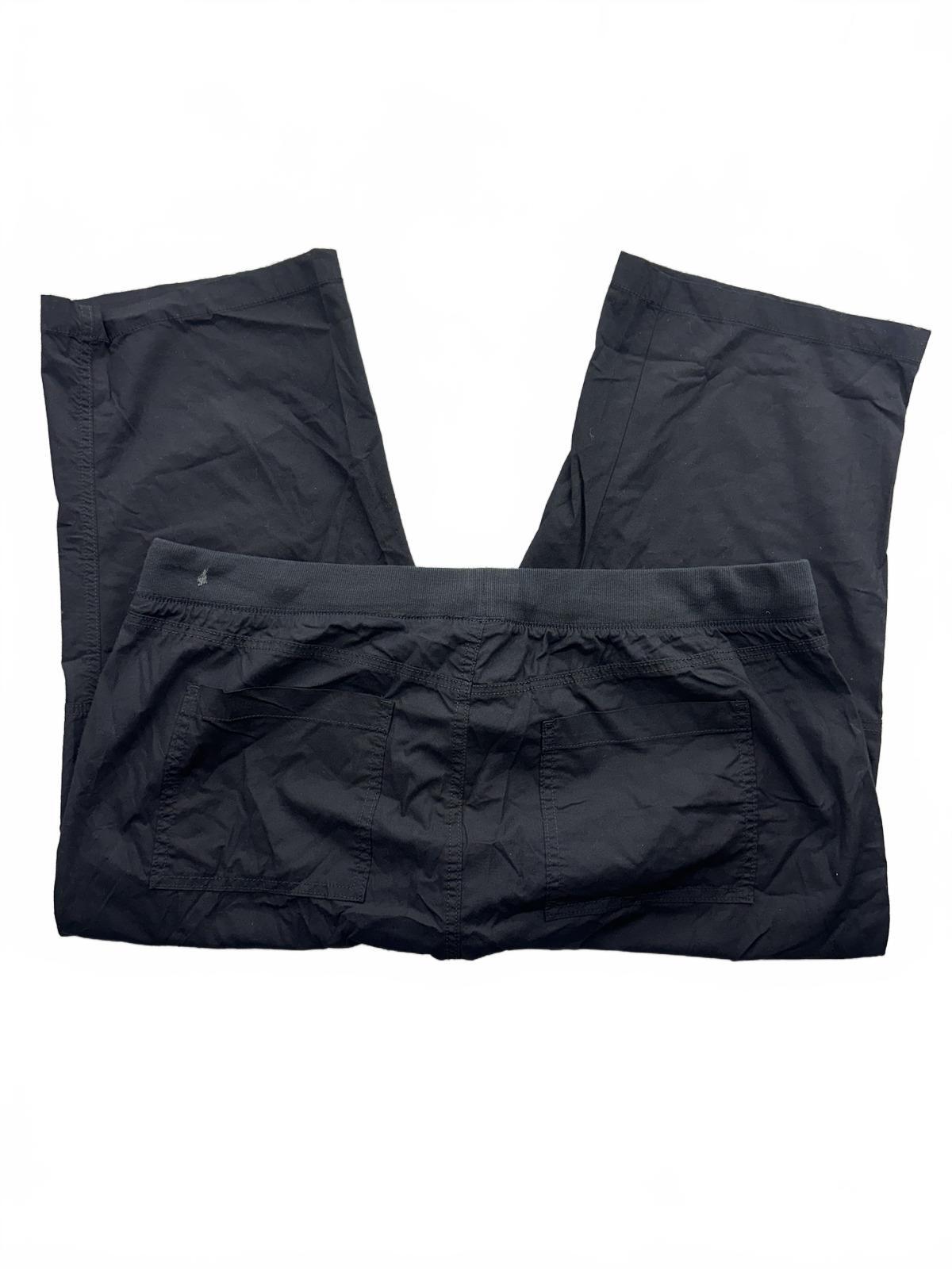 St. John's Bay Black Cargo Shorts Relaxed Fit Elastic Waist Drawstring