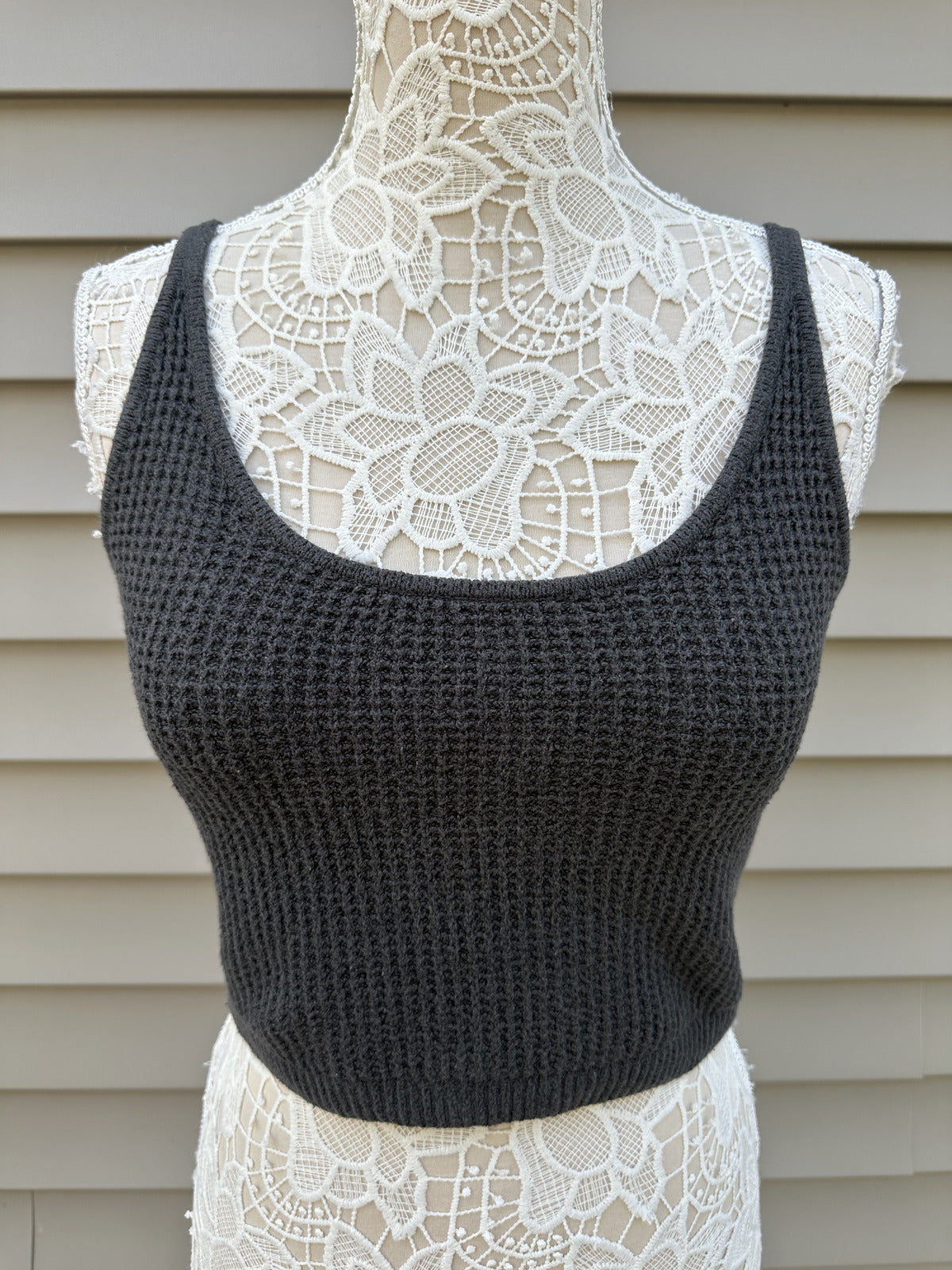 Old Navy Black Waffle Knit Cropped Tank Top