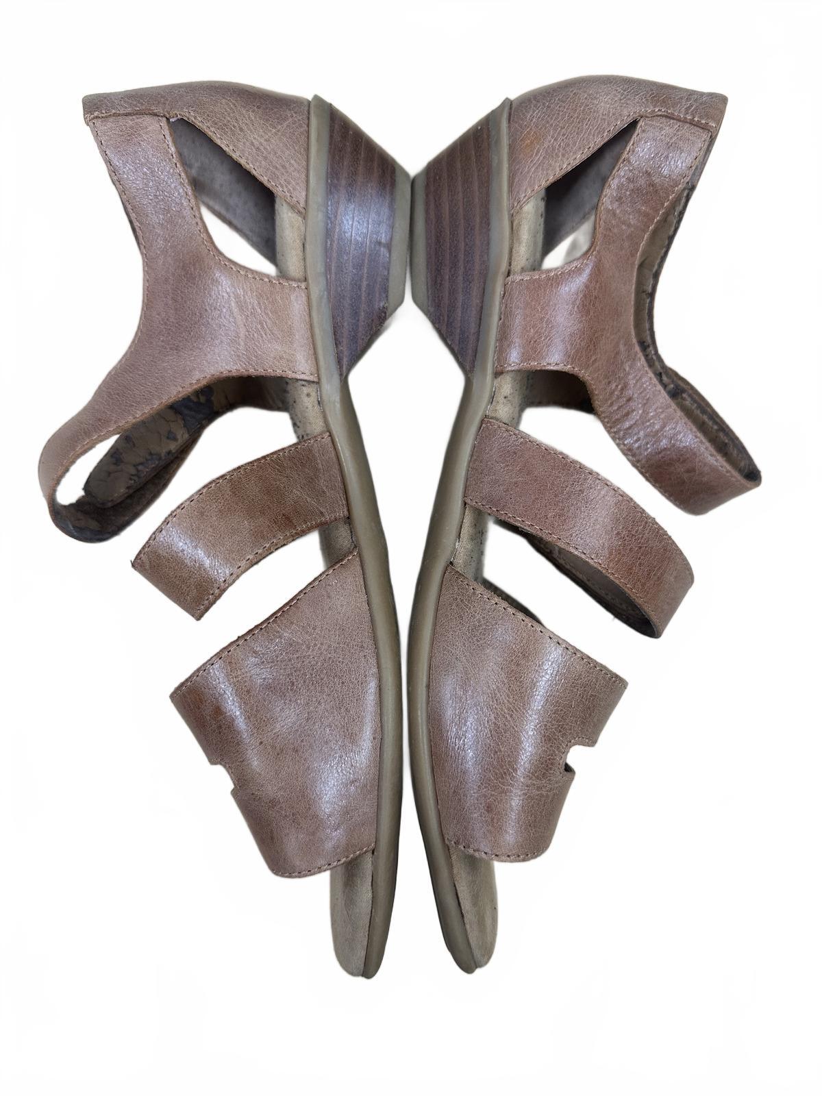 Comfortiva Brown Leather Strappy Sandals Casual Bohemian Summer