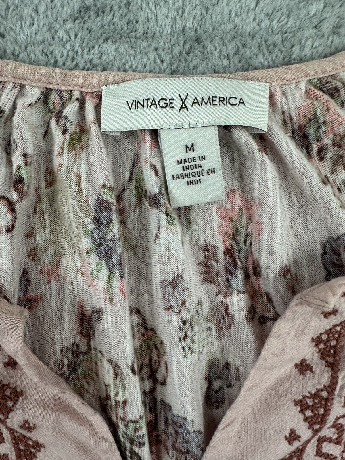 Vintage X America Bohemian Floral Embroidered Pink Blouse 3/4 Cottage