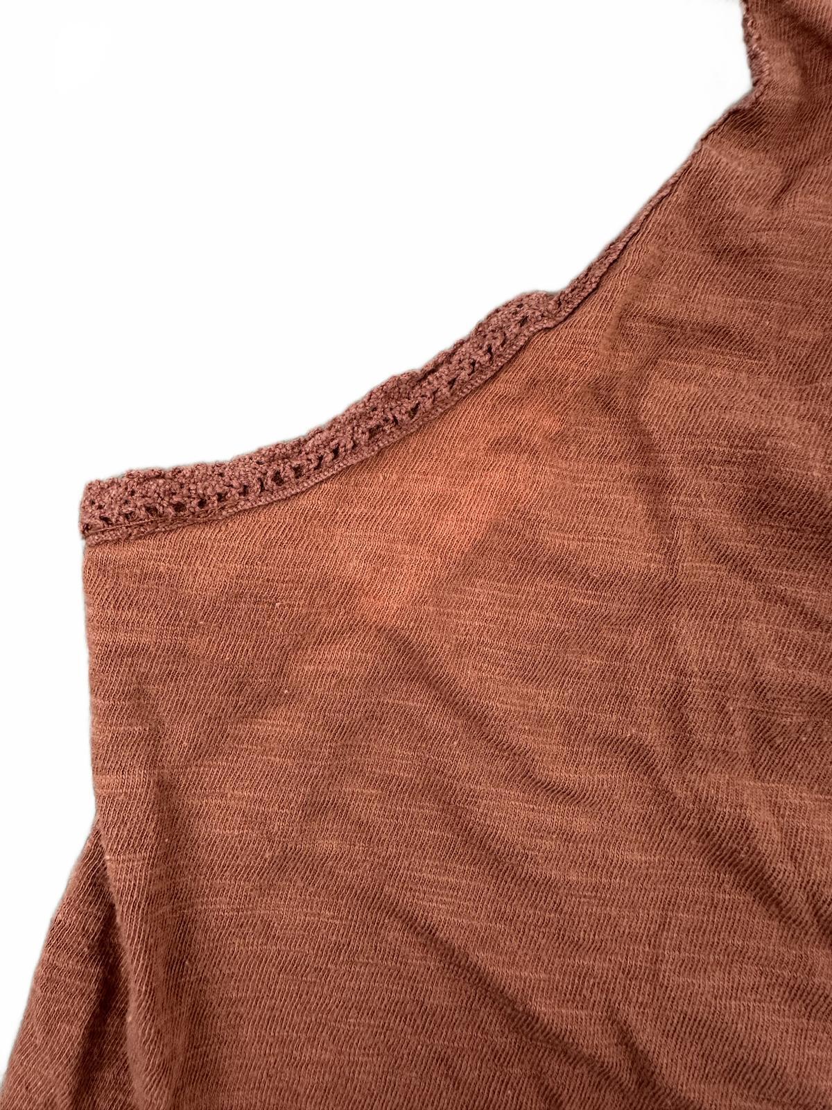Meadow Rue Bohemian Lace Button Front Sleeveless Top