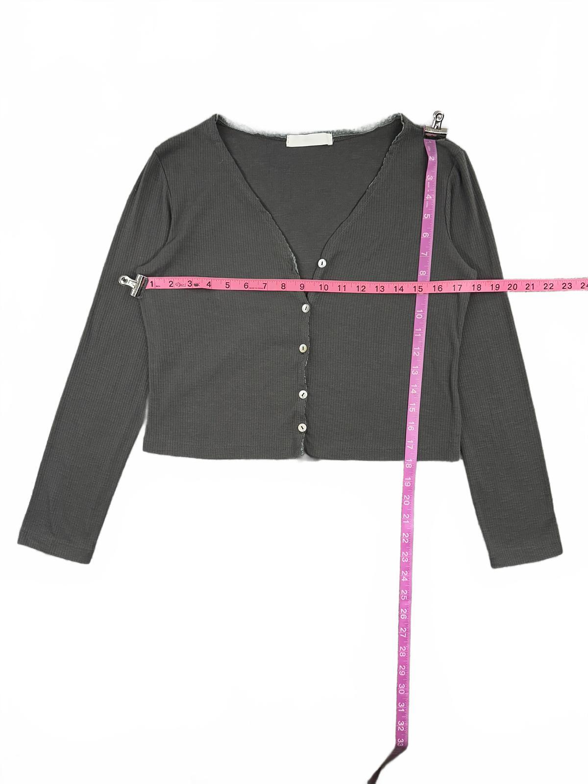 Gray Cropped Button Up Cardigan Minimalist Casual Preppy Fairycore