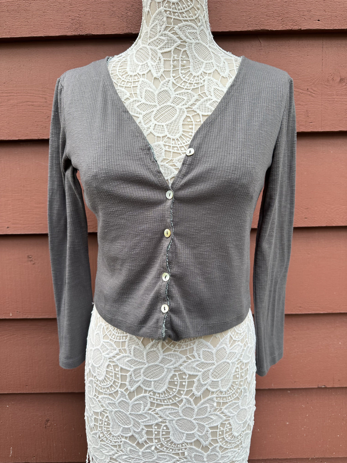 Gray Cropped Button Up Cardigan Minimalist Casual Preppy Fairycore