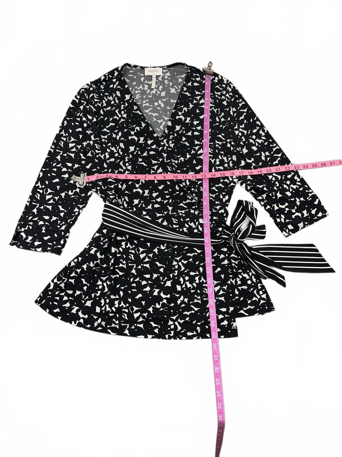 Laundry by Shelli Segal Black and White Abstract Print Wrap Top