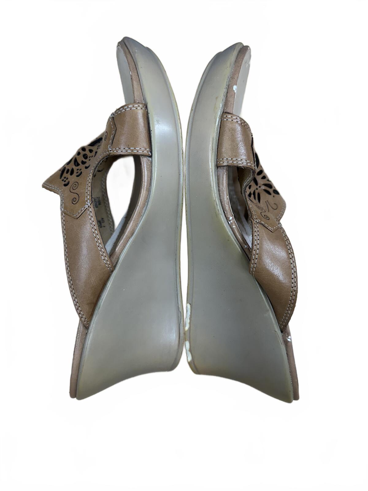 Thom McAn Tan Wedge Sandals with Floral Cutout Design Casual Feminine Boho