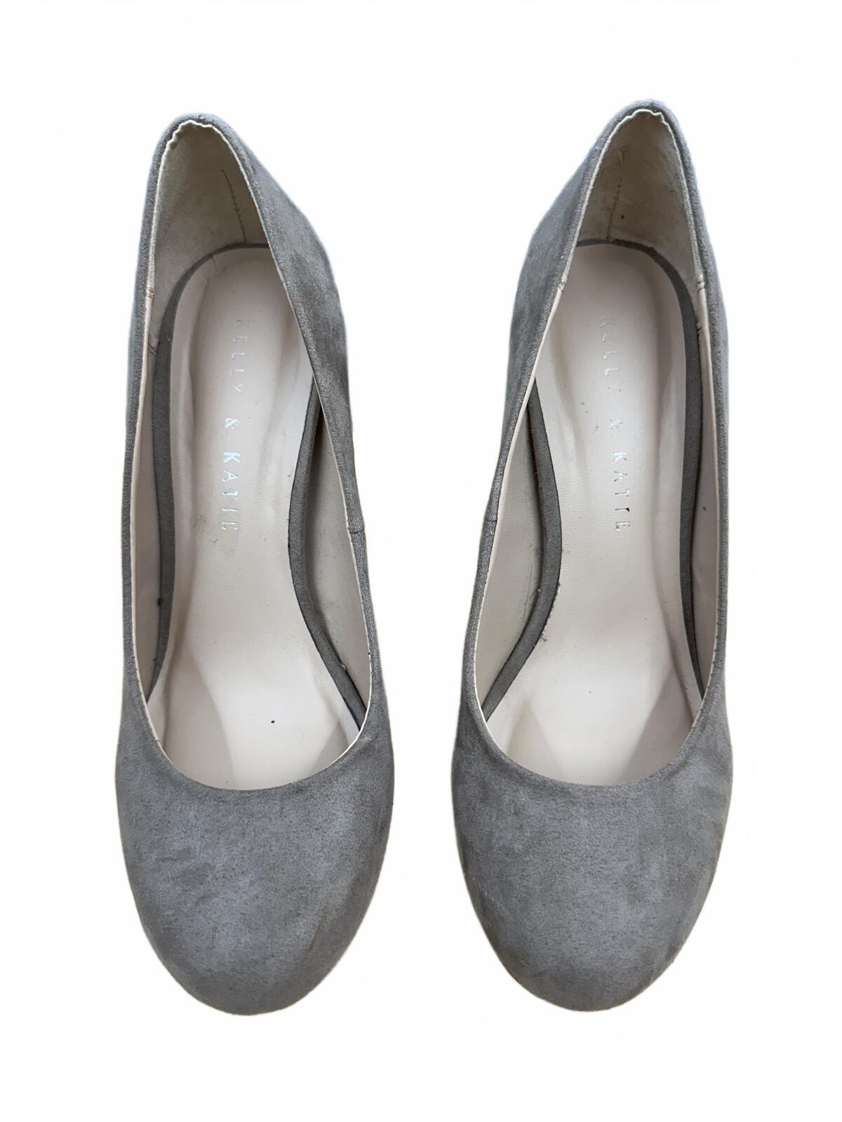 Kelly & Katie Gray Suede Classic Pumps Mid Heel Elegant Office Formal