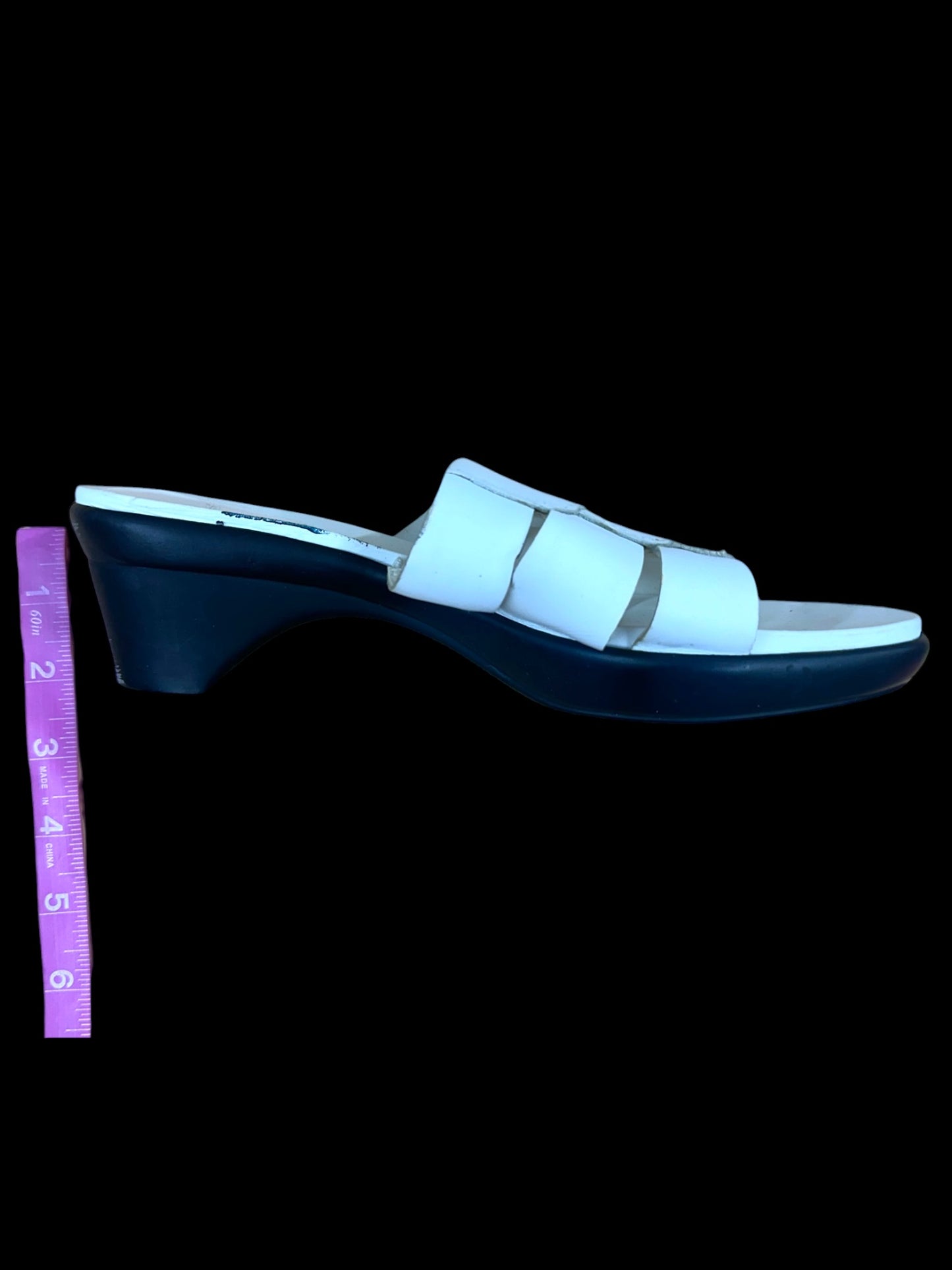 Vintage Nine & Co. White Leather Slide Heels