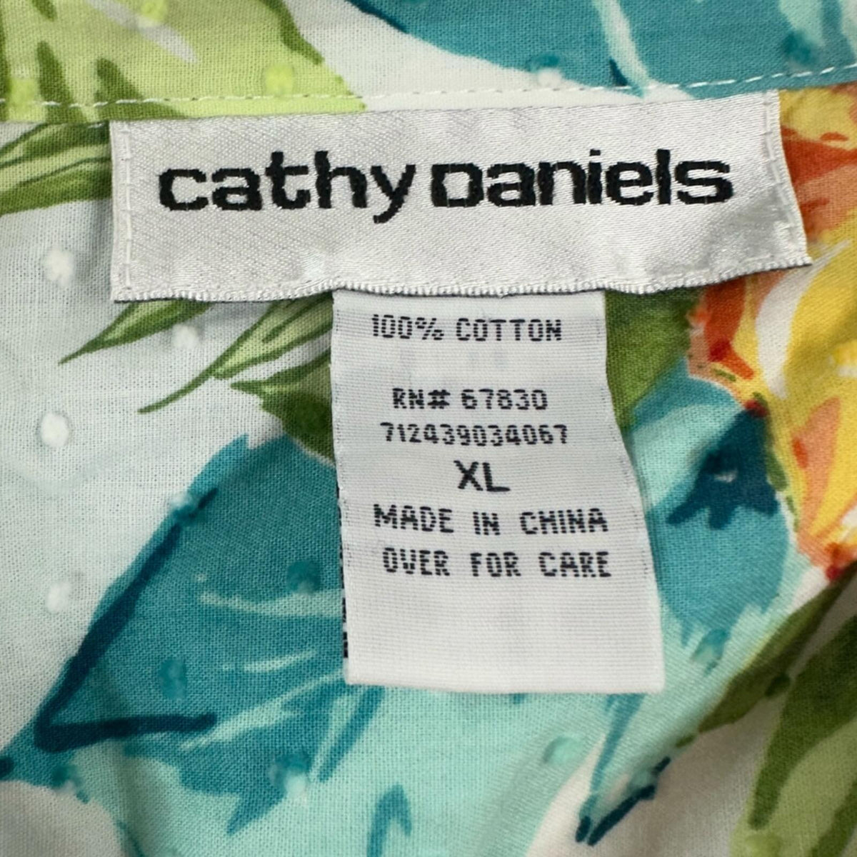 Vintage Cathy Daniels Tropical Hibiscus Short Sleeve Top