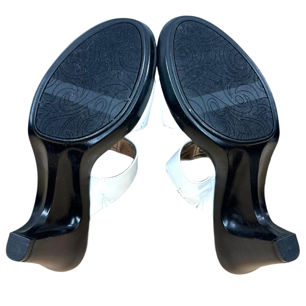 Croft & Barrow White Patent Leather Wedge Sandals with Gold Tile Hardware