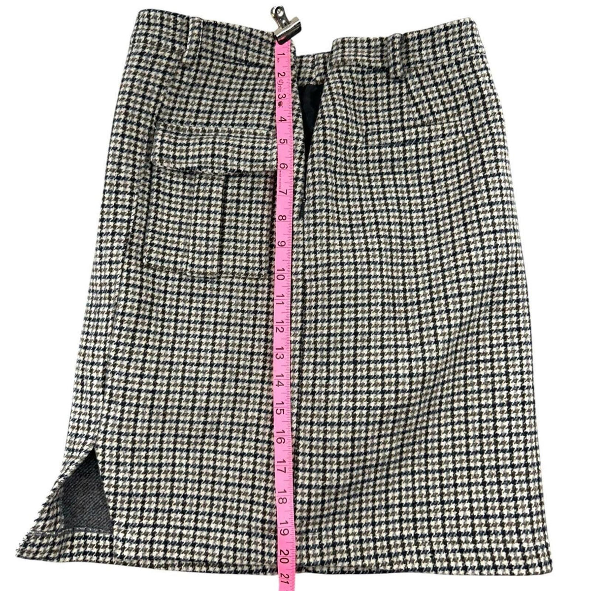 Roocool Black and Tan Houndstooth Mini Skirt with Front Pockets and Slit