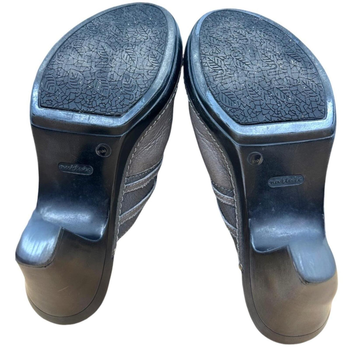 Vintage Nurture Whisper Comfort Black Leather Slip On Heeled Mule Clogs