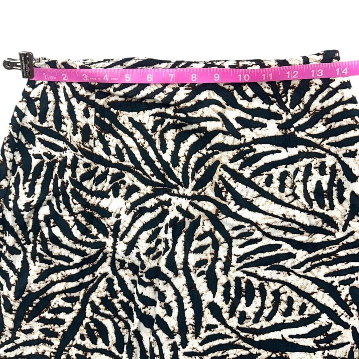 White Stag Black and White Abstract Print Midi Skirt with Ruffled Hem Y2K Boho
