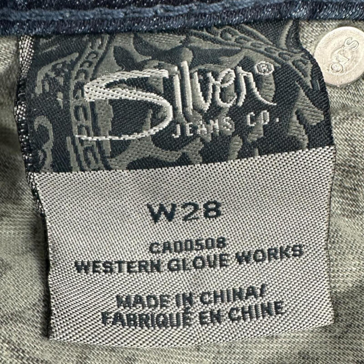 Silver Jeans Co. Natsuki Capri Jeans Mid Rise Medium Wash Blue Denim Cropped Y2K