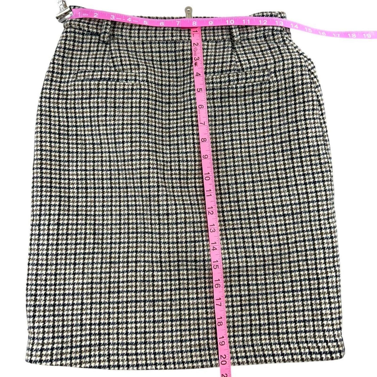 Roocool Black and Tan Houndstooth Mini Skirt with Front Pockets and Slit