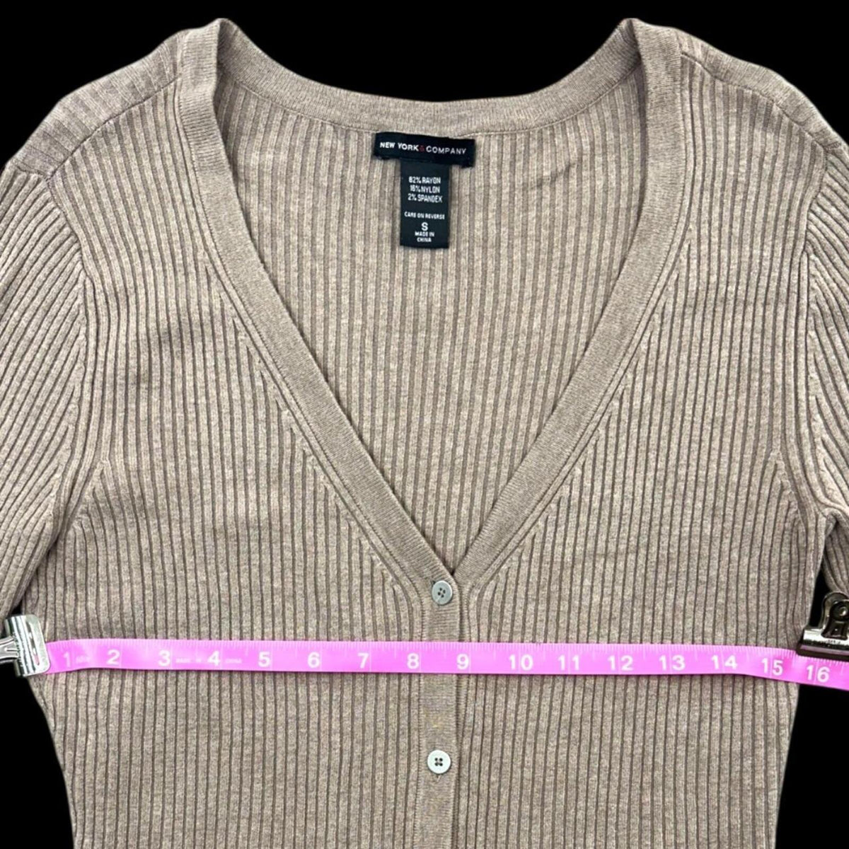 New York & Company Beige Ribbed V Neck Cardigan 3/4 Sleeve Minimalist