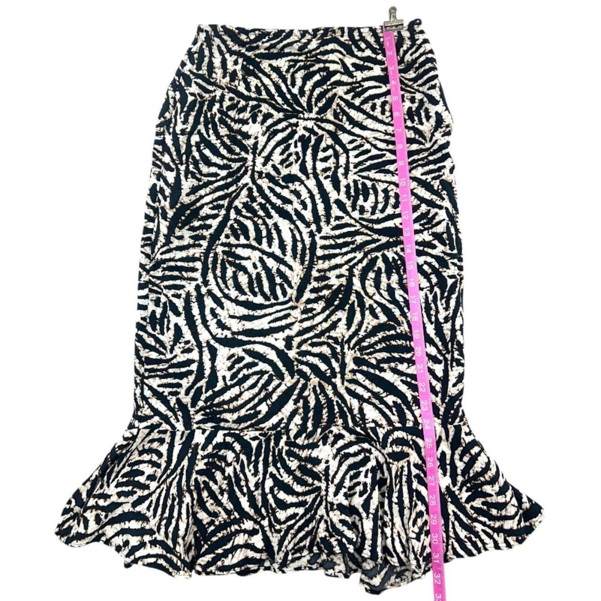 White Stag Black and White Abstract Print Midi Skirt with Ruffled Hem Y2K Boho
