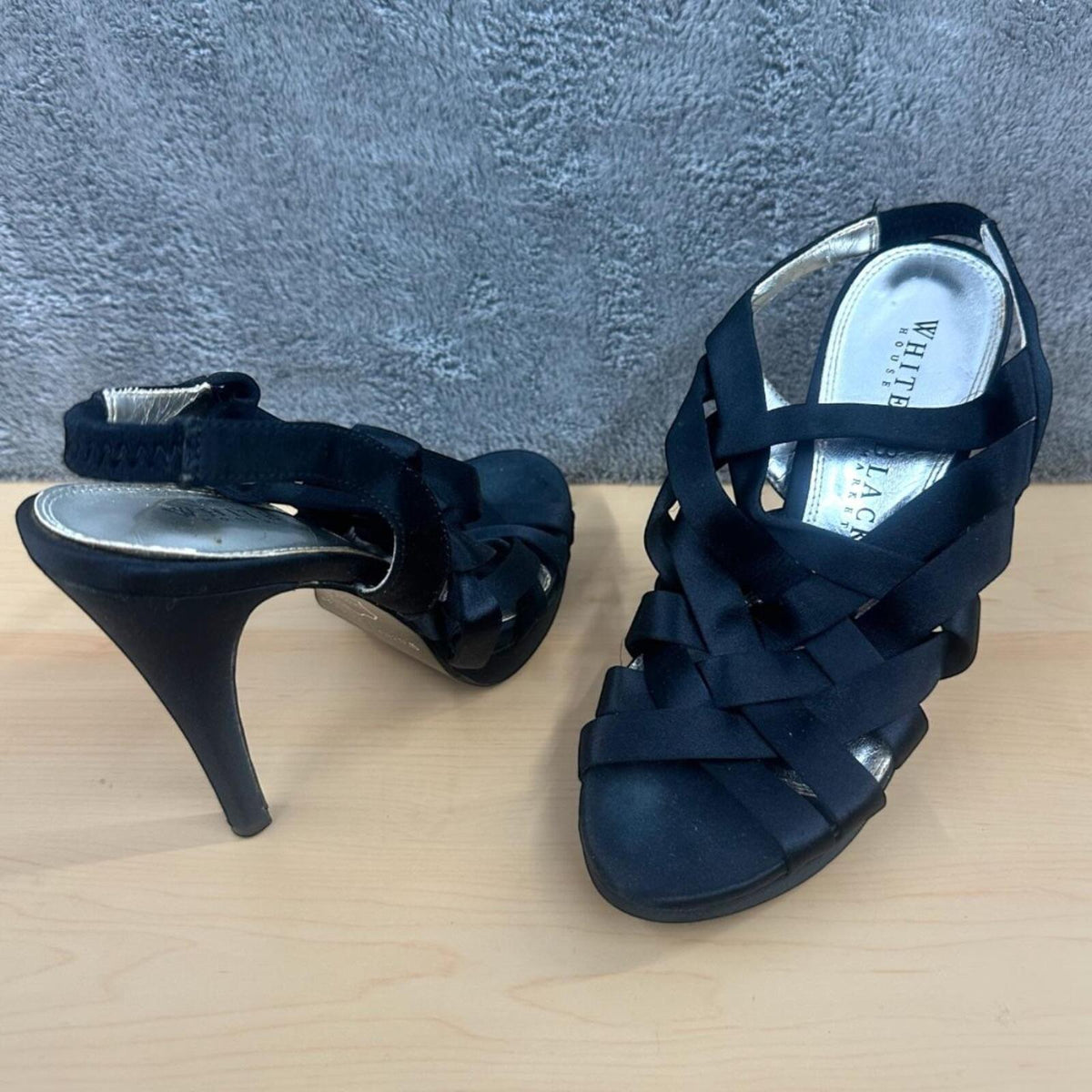 White House Black Market Carysn Black Satin Strappy Platform Heels Y2K Glam