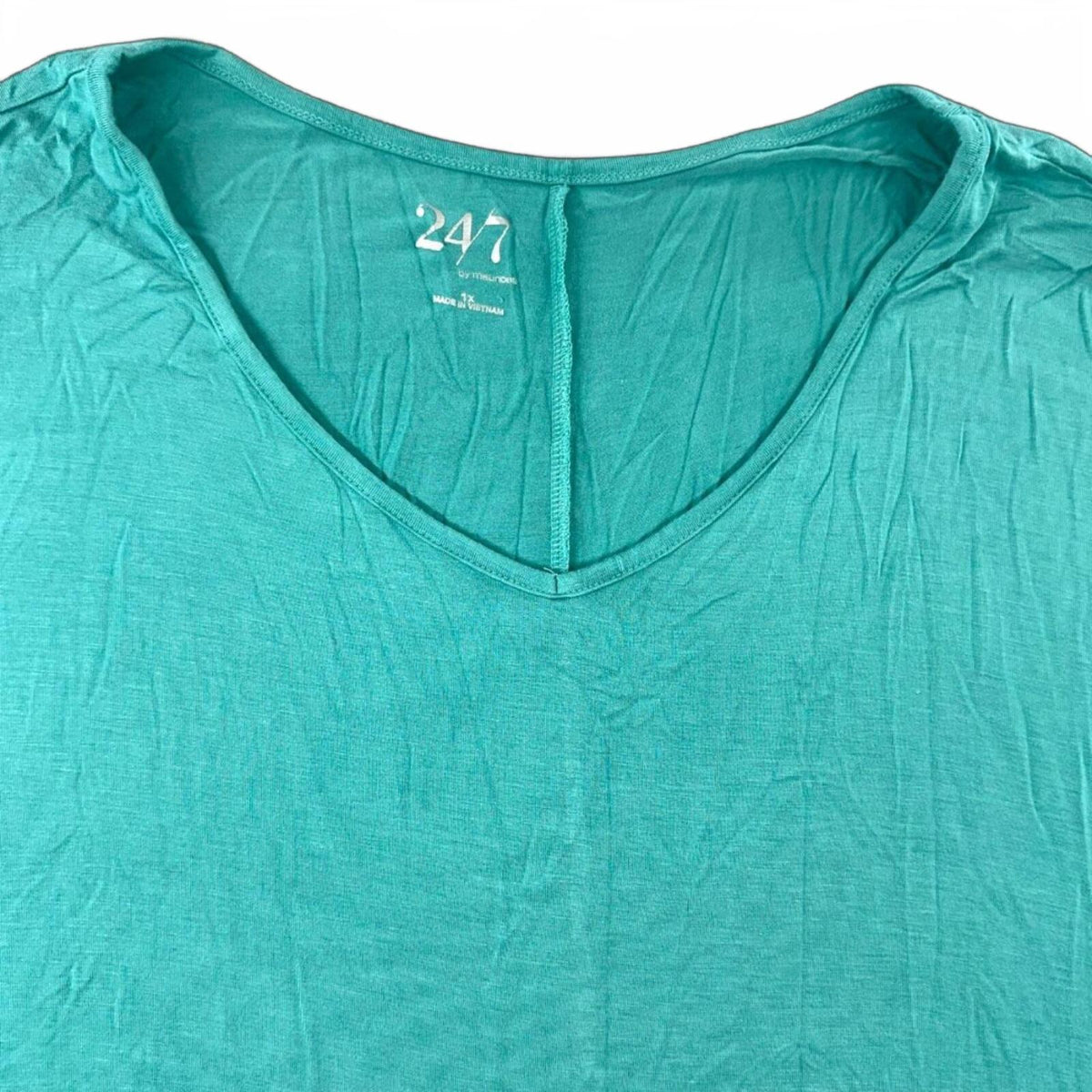 24/7 by Maurice's Turquoise V Neck Tee