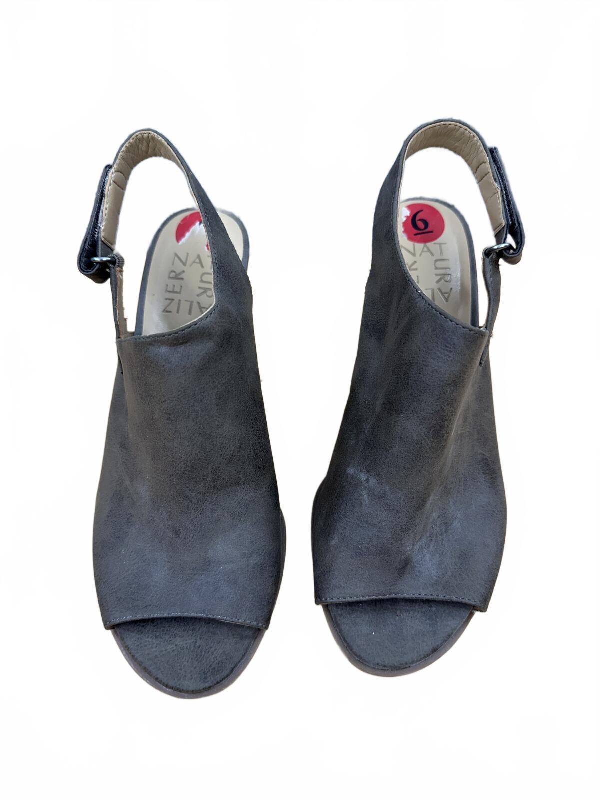 Naturalizer Gray Suede Slingback Heeled Sandals Casual Contemporary