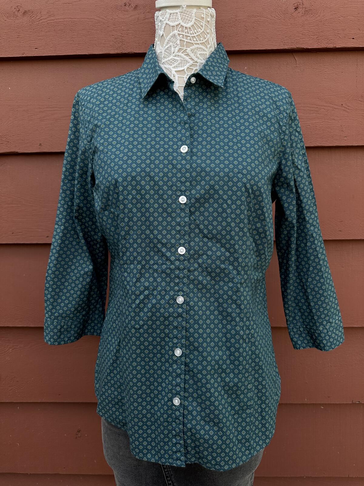 Eddie Bauer Classic Fit Teal Geometric Print Button Down Shirt