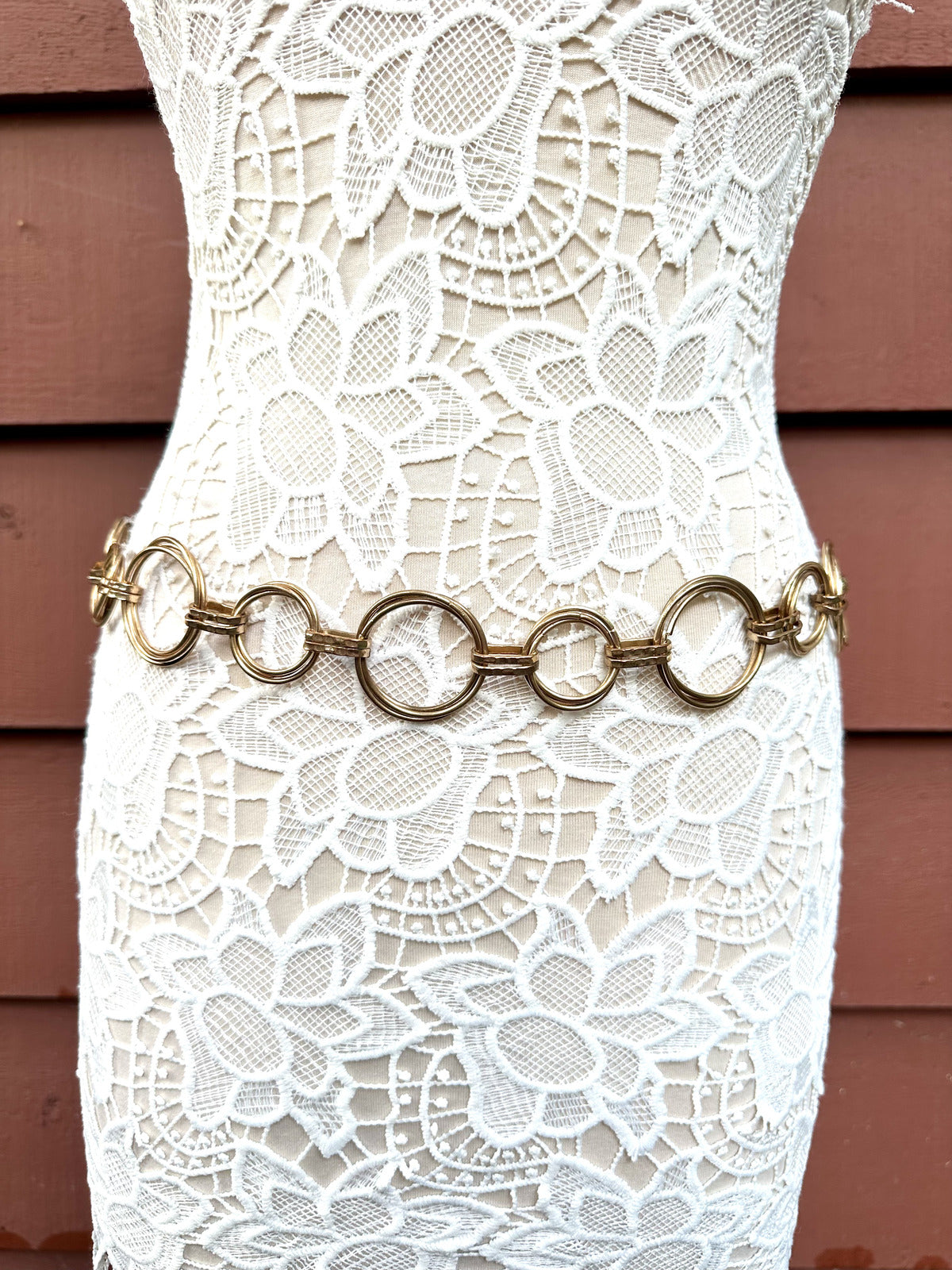 Gold Tone Linked Circle Chain Belt