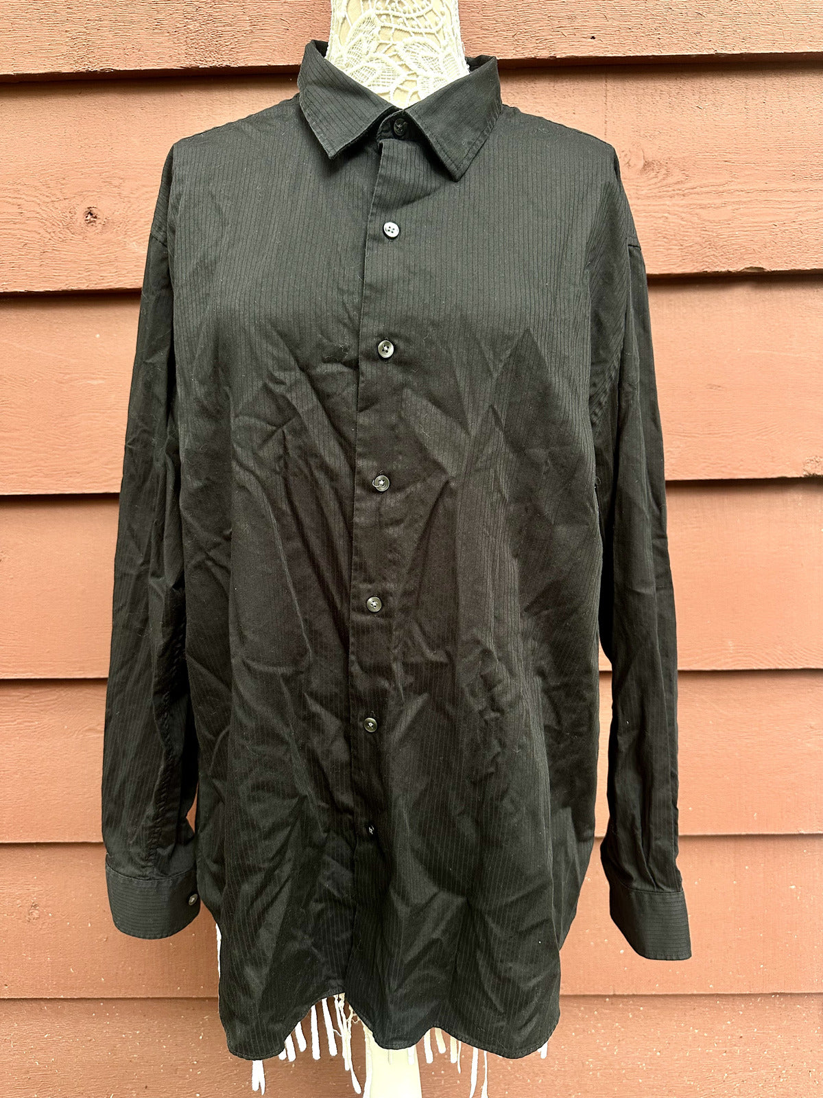 Van Heusen Black Button Up Shirt Classic Casual and Business Casual