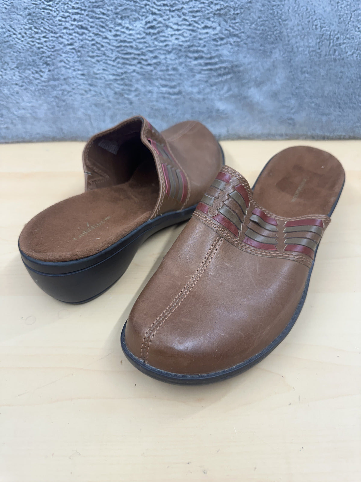 Croft & Barrow Brown Leather Slip On Mules with Burgundy and Olive Woven