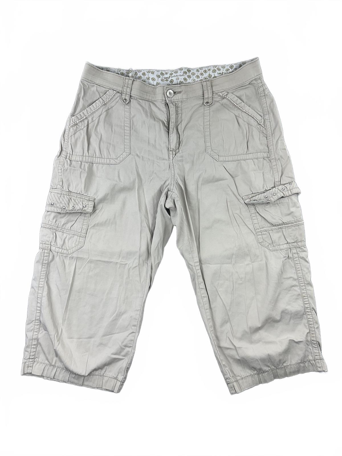 Lee Sinfully Soft Beige Cargo Capri Shorts Medium Casual Utility Summer